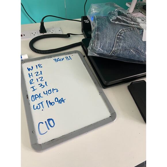 Vtg Lee Straight Leg Jeans Mens 36 x 31 Blue Denim Medium Wash Fading - Picture 7 of 7